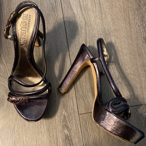 Alexander McQueen 381/2 - Picture 2 of 4